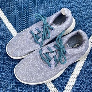 Allbirds Men’s Wool Tree Runners Gray with Green Laces size 9